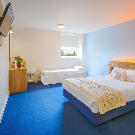 Redwings Lodge Wolverhampton Central Esterno foto
