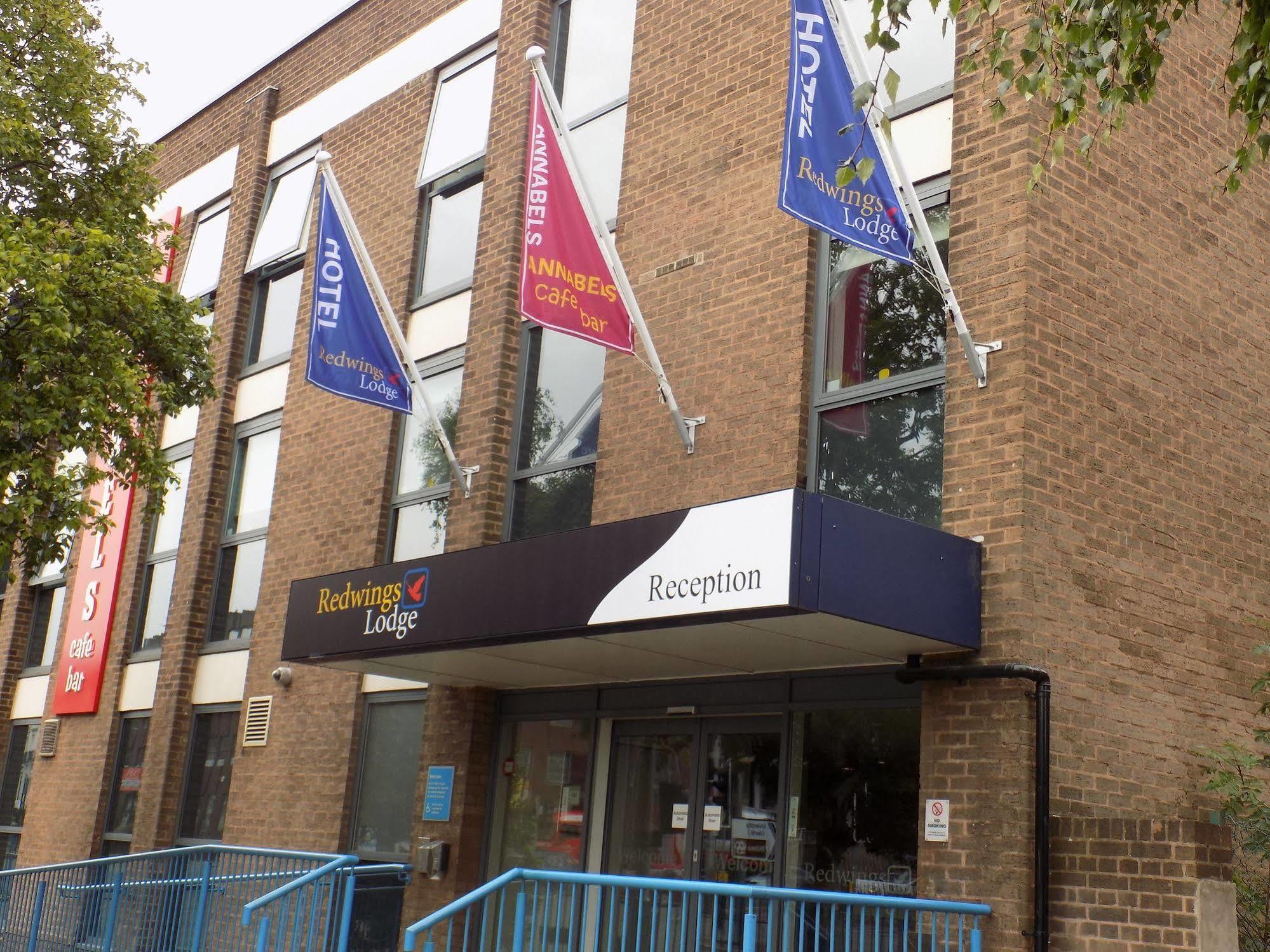 Redwings Lodge Wolverhampton Central Esterno foto